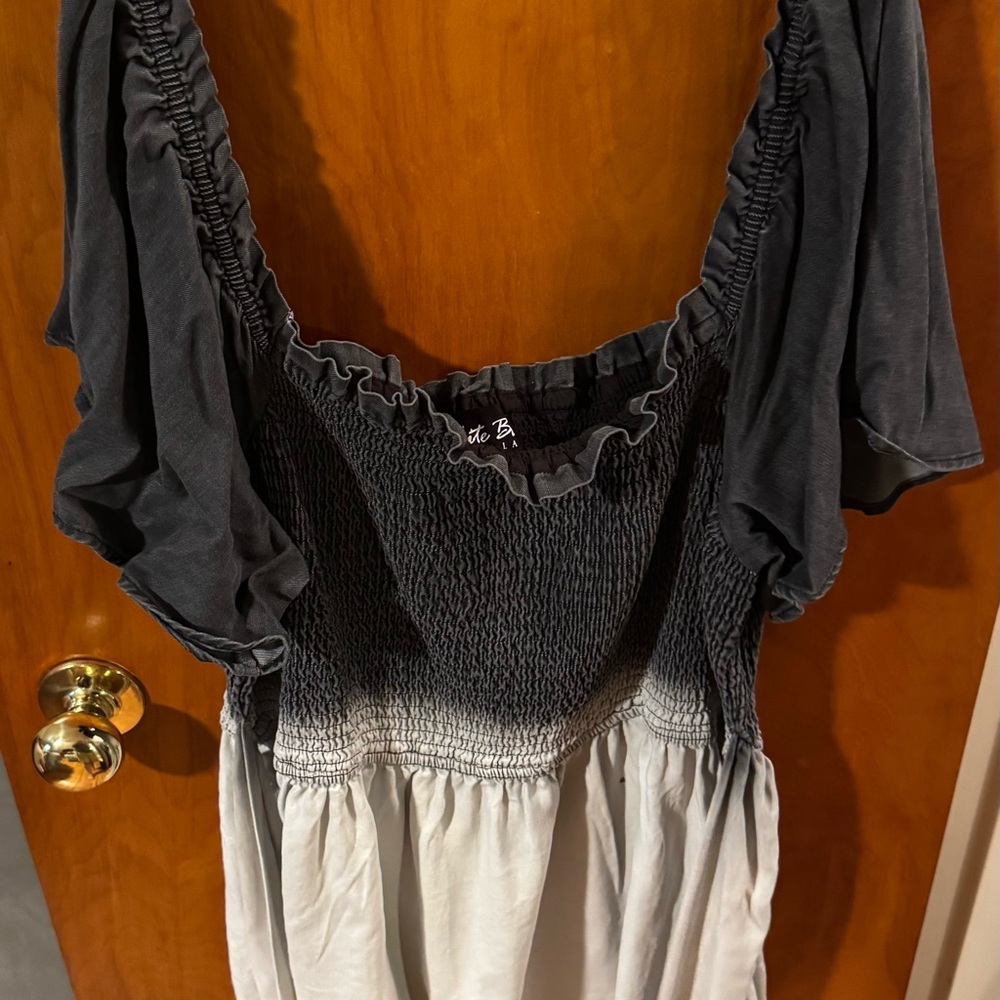 Elegant Gray Ombre Women's Top